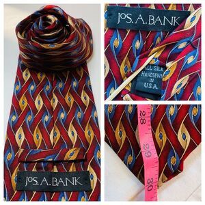 Jos A Bank Tie Mens Silk‎ Necktie Geometric Preppy School Classic Church READ